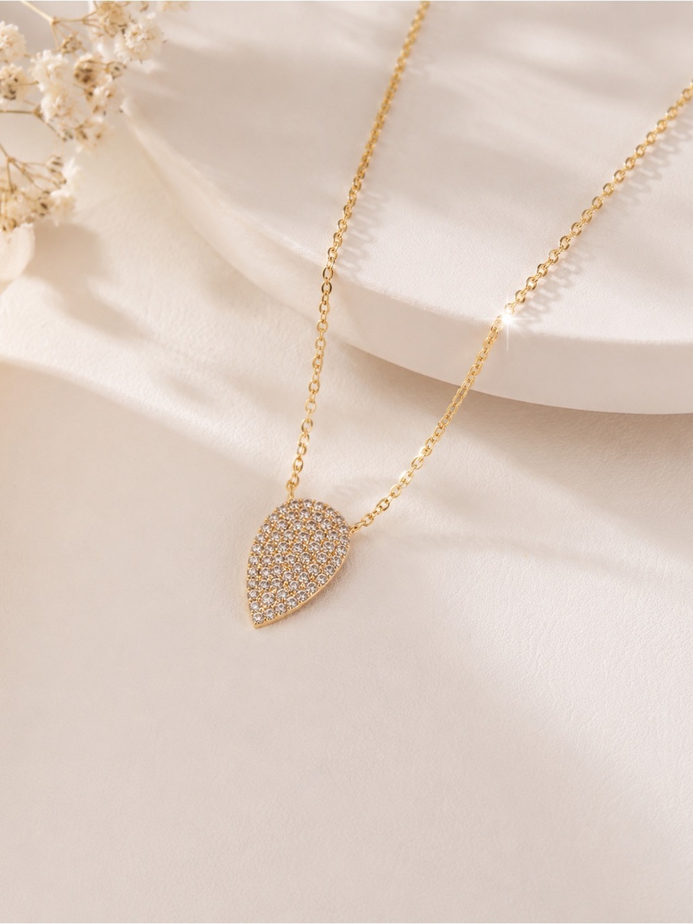 NEW Meghan Markle Inspired Yellow Gold-Filled Inverted Teardrop Pendant Necklace